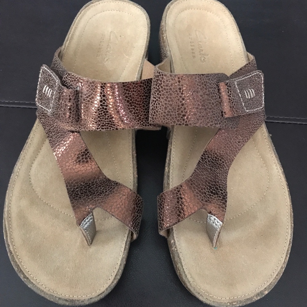 Clarks Women Thong Sandal Slides Flats Metallic Bronze Brown US SZ 8 NWOB